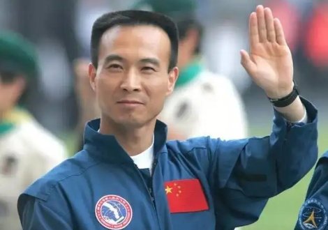 神舟十五号发射时间及地点