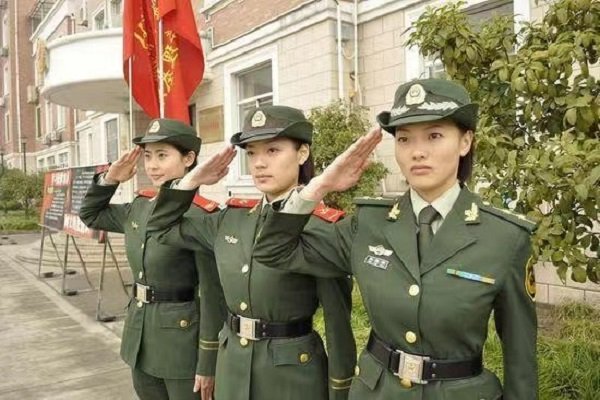 当女兵好吗过来人建议