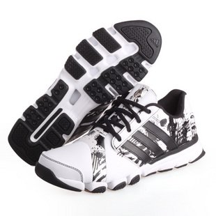 FTY NO.CLU 600001 ART NO. 901117 阿迪达斯的鞋子是真的嘛？