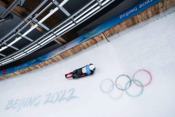 中国选手赵丹刷新钢架雪车赛道纪录，赵丹的表现有多出色？