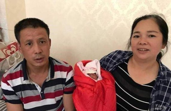 河北夫妻意外离世,哥哥决定帮过世弟弟夫妇抚养8个小孩,他的压力有多大?