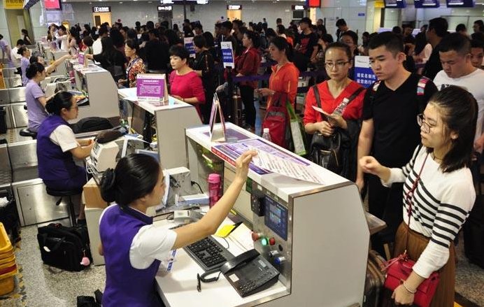 美国宣布5月4日起限制印度旅客进入美国，美国这么做的原因是什么？