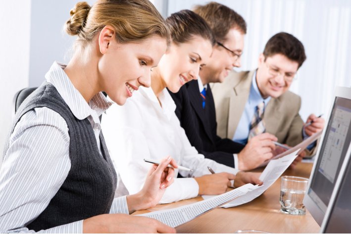 bec中级考试报名时间？