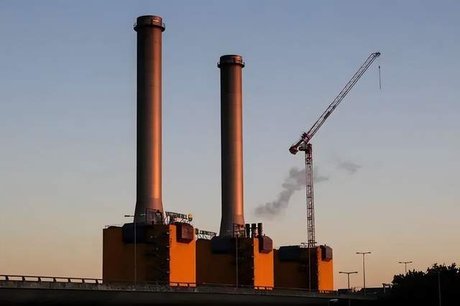 油价下调，加满一箱油将少花11.5元，油价后续还会继续下跌吗？