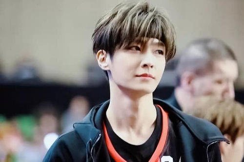 炎亚纶离开华研的真正原因是什么？