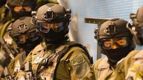 港警小虎说别再为我流泪，他为什么这样说呢？