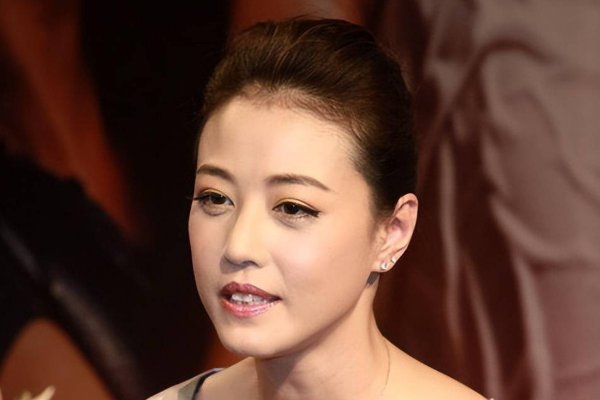 演员周海媚结婚了吗