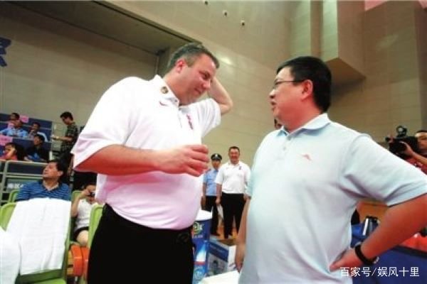 当年放弃高薪成为16岁姚明经纪人的章明基，现状如何