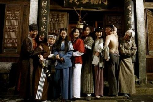 对比《家有儿女》和《武林外传》，哪部剧最经典、最好看？