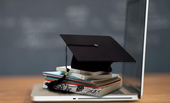 如何查询考研准考证号码?