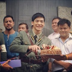 泰国战争电视剧大全中的《萤爱》主要剧情是什么？