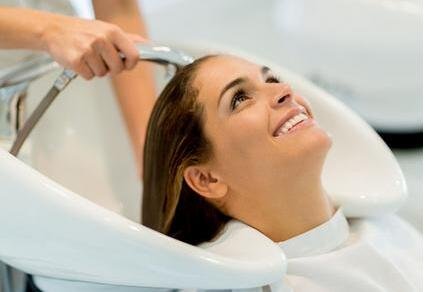 润发乳和护发素，及发膜的区别和用法有什么不同？请高人指点!