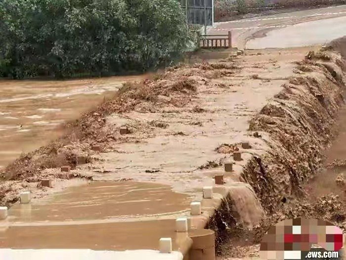 甘肃庆阳遭遇1956年以来最大洪水，多日的暴雨给当地带来了哪些影响？