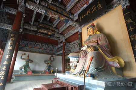 “莫等闲、白了少年头，空悲切！”这首词出自哪一位爱国志士之手？