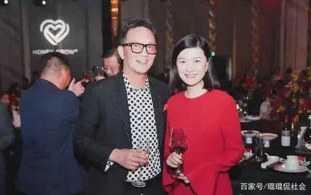 东方卫视6位知名主持人参加劣迹富豪生日宴,他们这种行为可取吗?