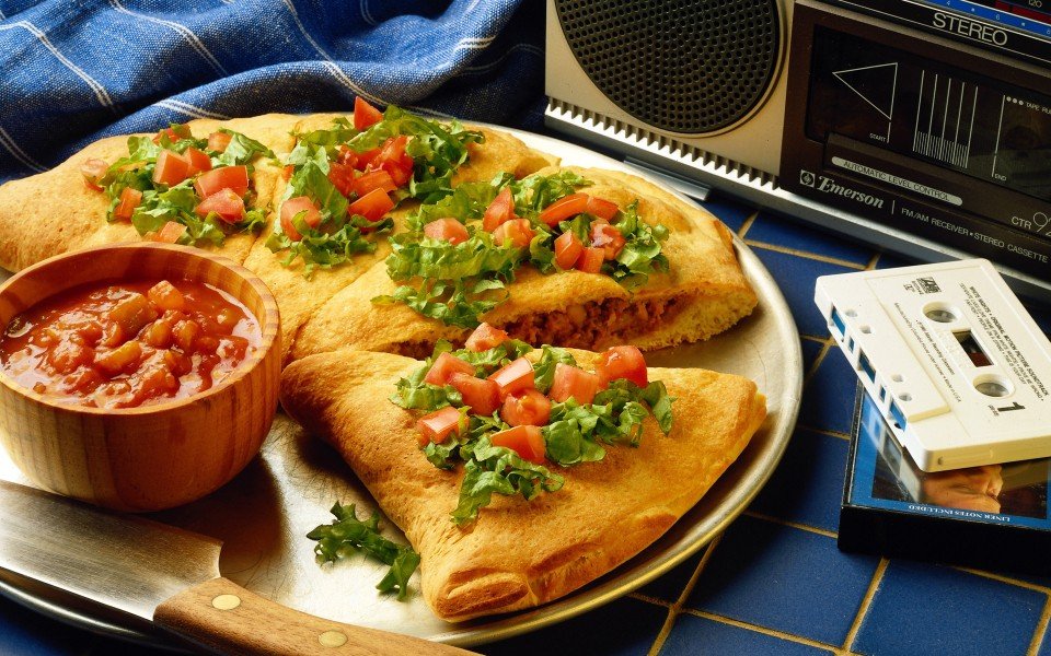 感觉大城市很容易美食荒漠，而小城市美食往往“卧虎藏龙”，这是为什么？