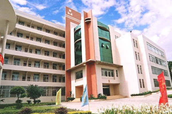 广东科学技术职业学院在哪