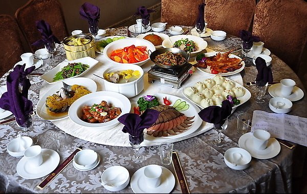 感觉大城市很容易美食荒漠,而小城市美食往往“卧虎藏龙”,这是为什么?