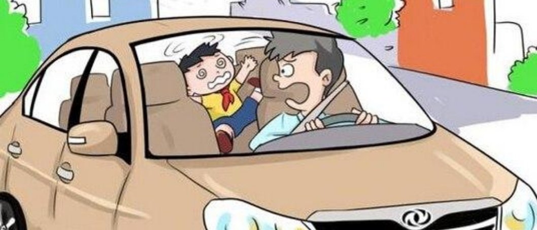 新手妈妈将婴儿忘在车上，此类事件频频发生，究竟是谁之过？