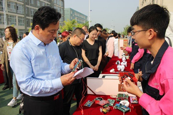 滦南教育局电话号码