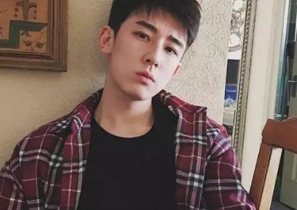 《类似爱情》第三部只因那是你的有哪些？