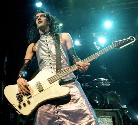 没人能听见的歌词