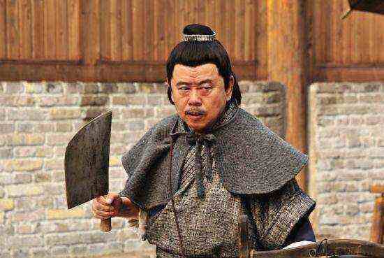 武松杀嫂的怪异行为，扯开潘金莲胸脯衣服，这是为何？