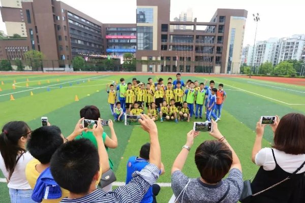 坪山民办小学排名前十