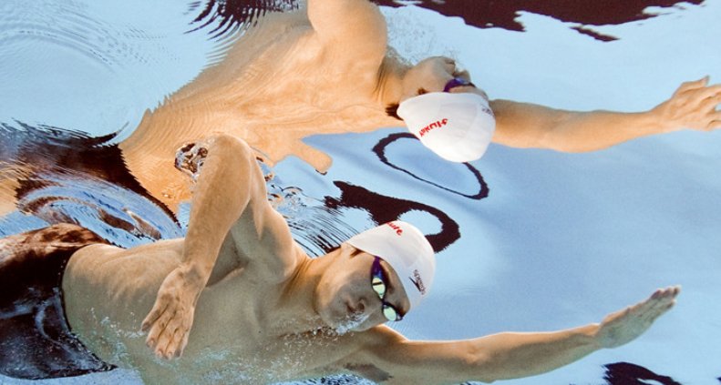 有哪些名人为国争光的事迹 字40—50