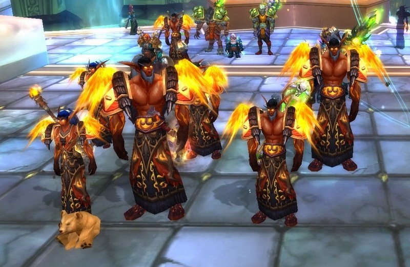 束缚坠饰的装备来历