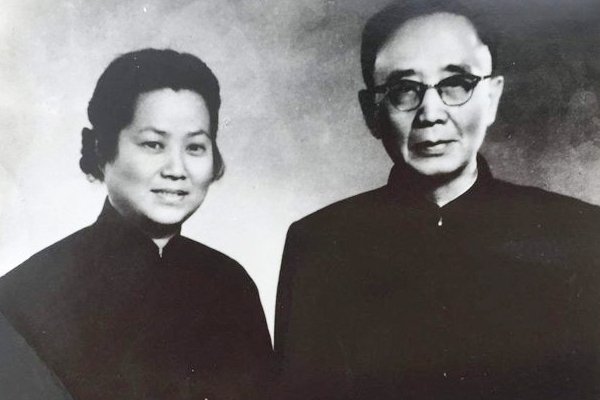 郭沫若代表作有诗集