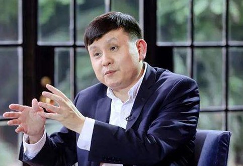 张文宏称艾滋病比新冠更狡猾，此话有何依据？