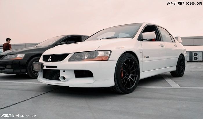 纯白枪骑兵的介绍