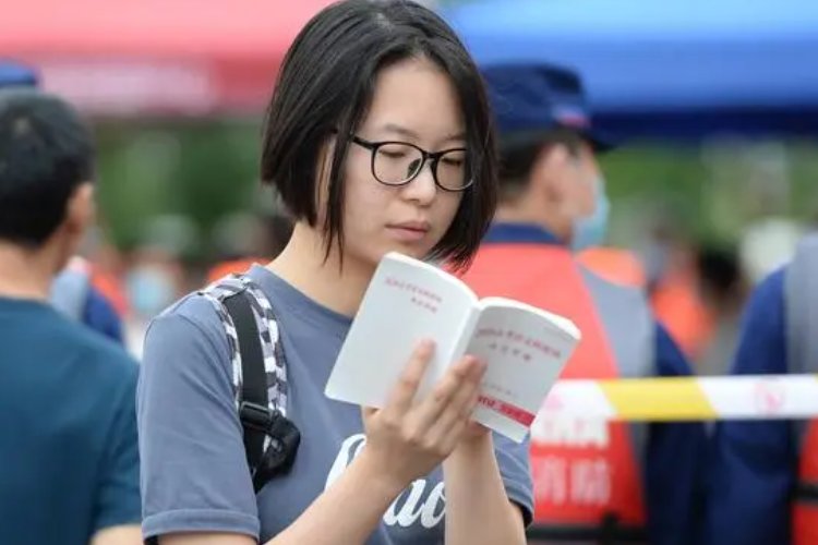 高考文理综难不难