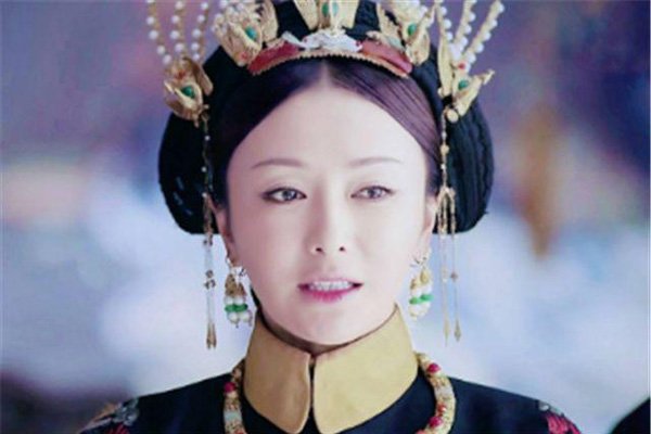 溥仪的弟媳是谁？她有什么样的风流韵事？