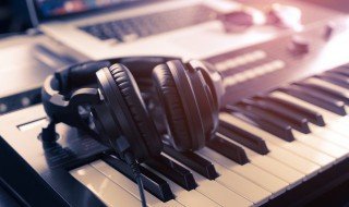 小妹听我说歌词 小妹听我说歌词是什么意思