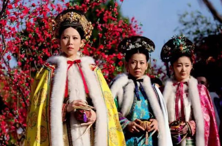 古代披肩又称为什么