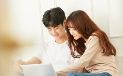 男朋友和前女友同居过，你会接受吗？