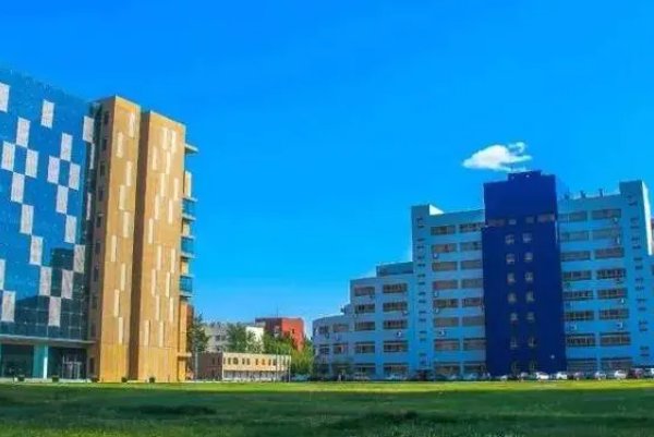 宝德学院是全国最差的吗知乎