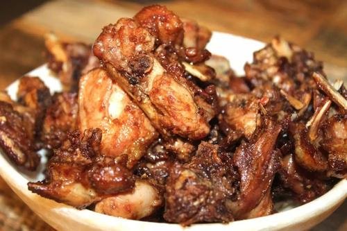 沈阳鸡架火了,为什么沈阳流调里必有鸡架?