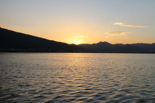 一道残阳铺水中，半江瑟瑟半江红是什么诗句