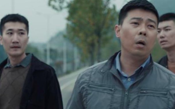 扫黑风暴裴伟是坏的嘛