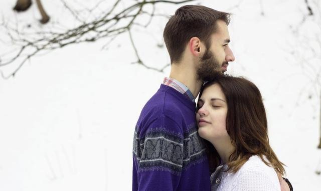 面对曾经的感情，忘不掉也放不下，应该怎么处理才好？