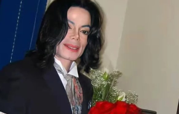 迈克杰克逊为什么皮肤变白了