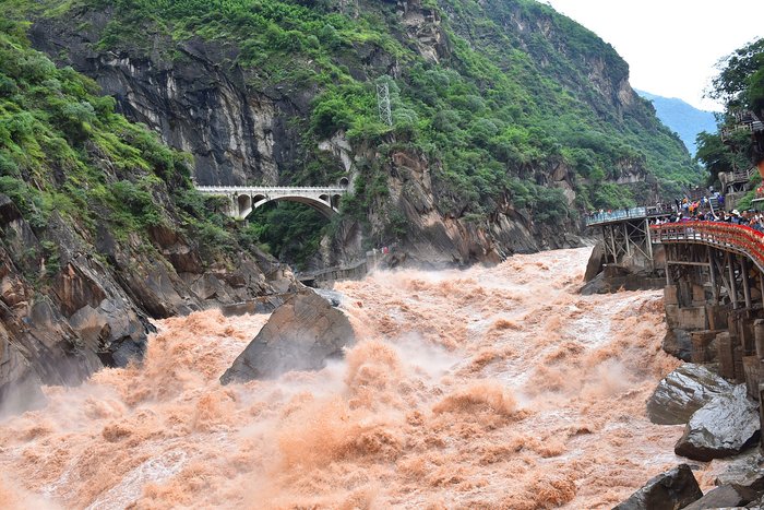 2000年前死于火山喷发遗骸被发现，火山喷发有什么影响？