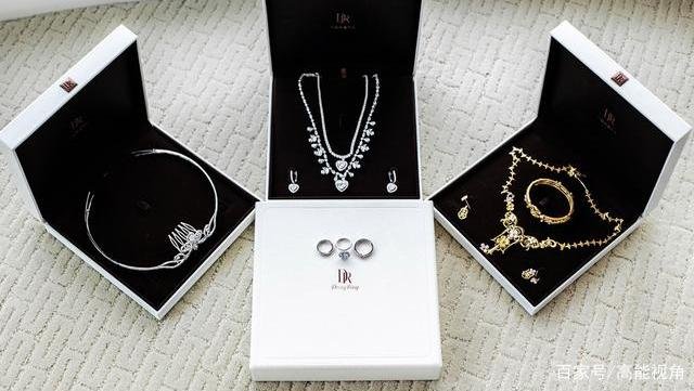 超甜，李子峰林籽大婚，百万DR钻戒表真心，你觉得呢？