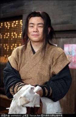 佟石头的人物简介