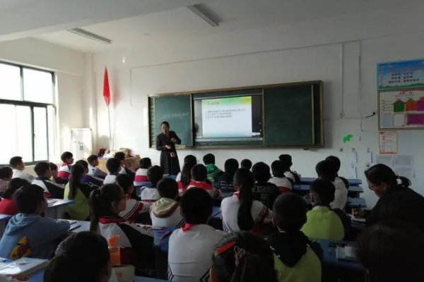 悲彼东山诗下半句