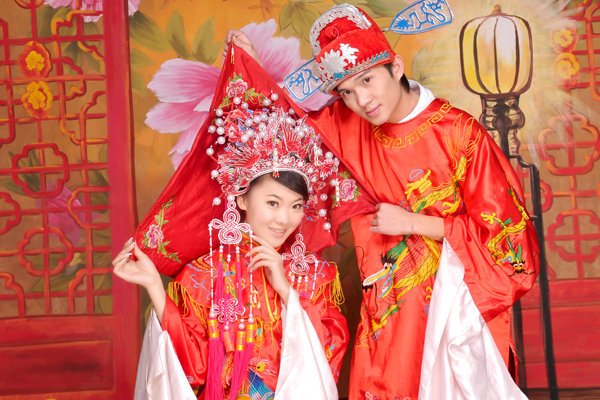 “新婚燕尔”出自“弃妇”之口？“燕尔”是什么意思？