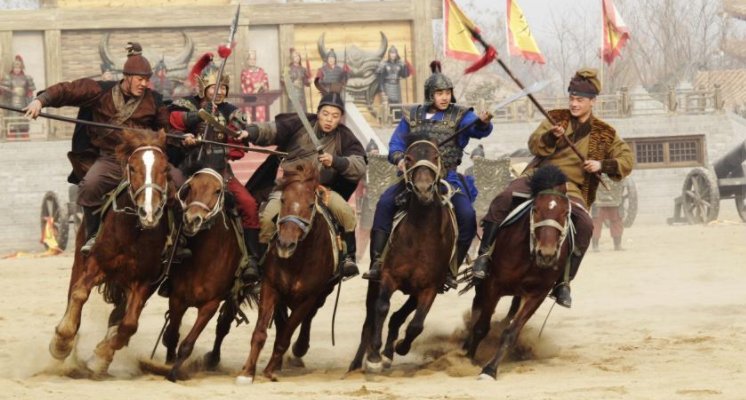 南宋岳飞在打仗的时候使用的是什么兵器？